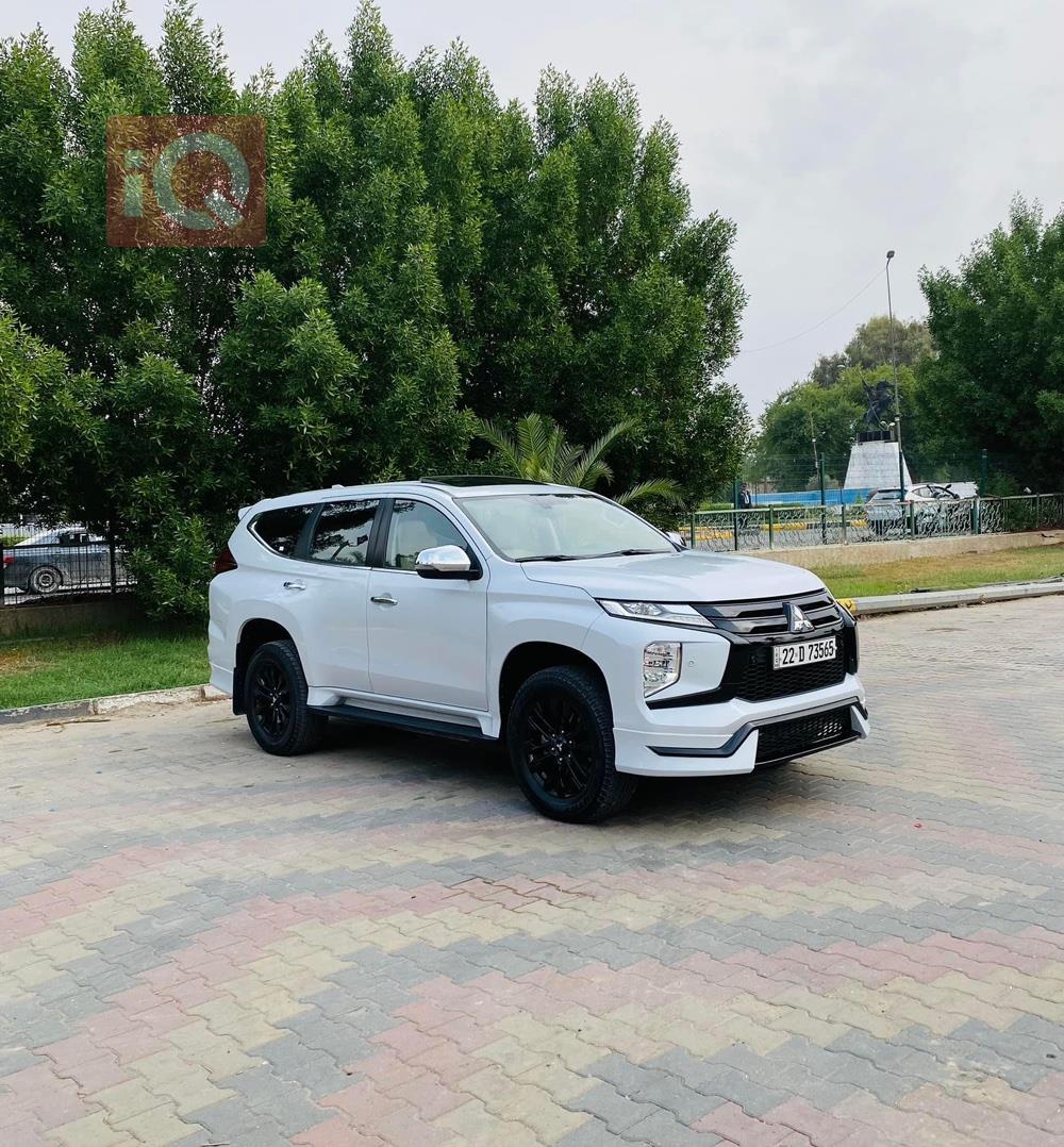 میتسوبیشی پاجیرۆ سپۆرت